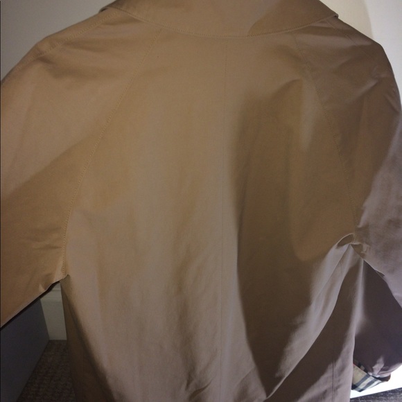Burberry tan jacket - Picture 2 of 6